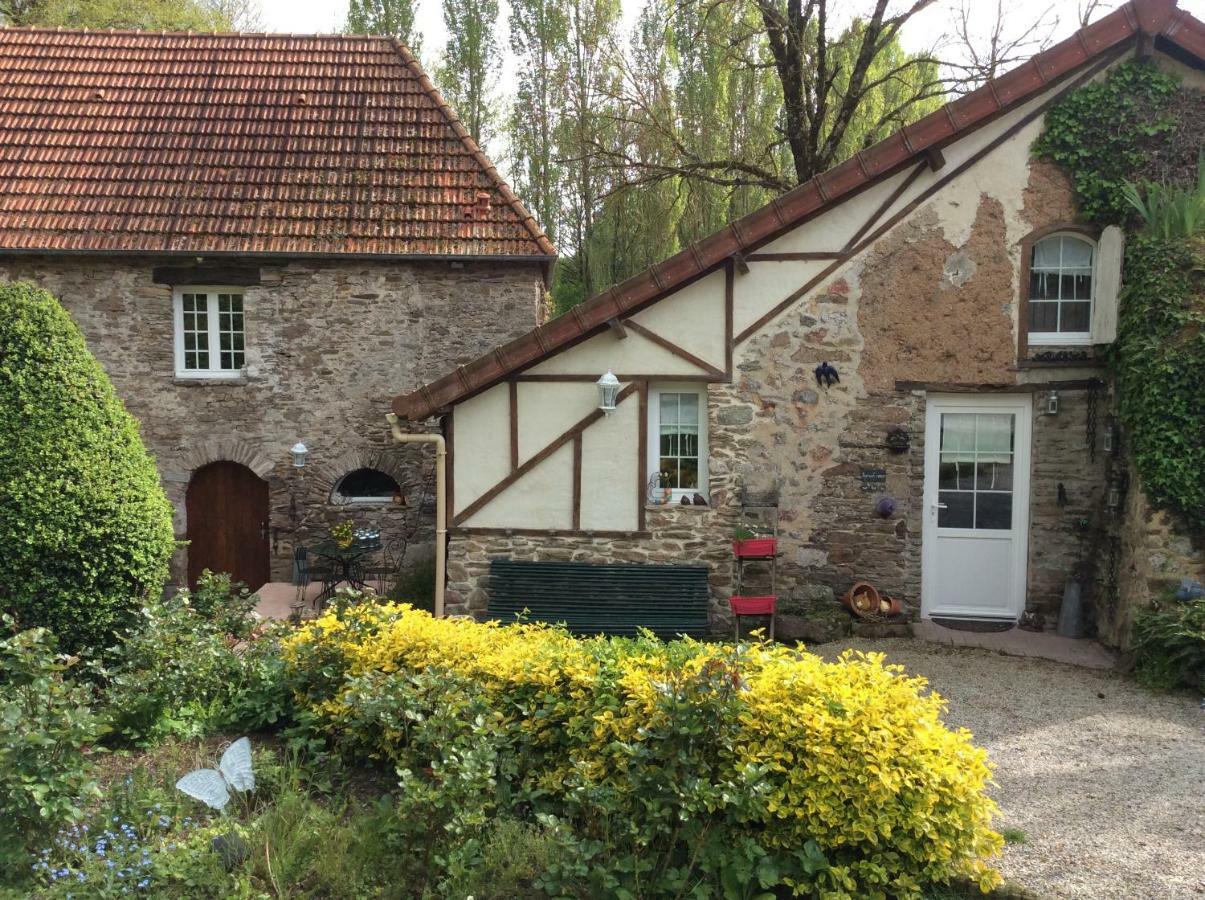Le Moulin De La Castellerie Acomodação com café da manhã Moon-sur-Elle Exterior foto
