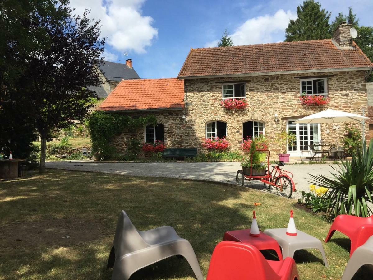 Le Moulin De La Castellerie Acomodação com café da manhã Moon-sur-Elle Exterior foto
